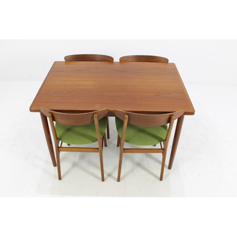 Set of 4 Danish Dining Chairs and Extendable Table - 1960s