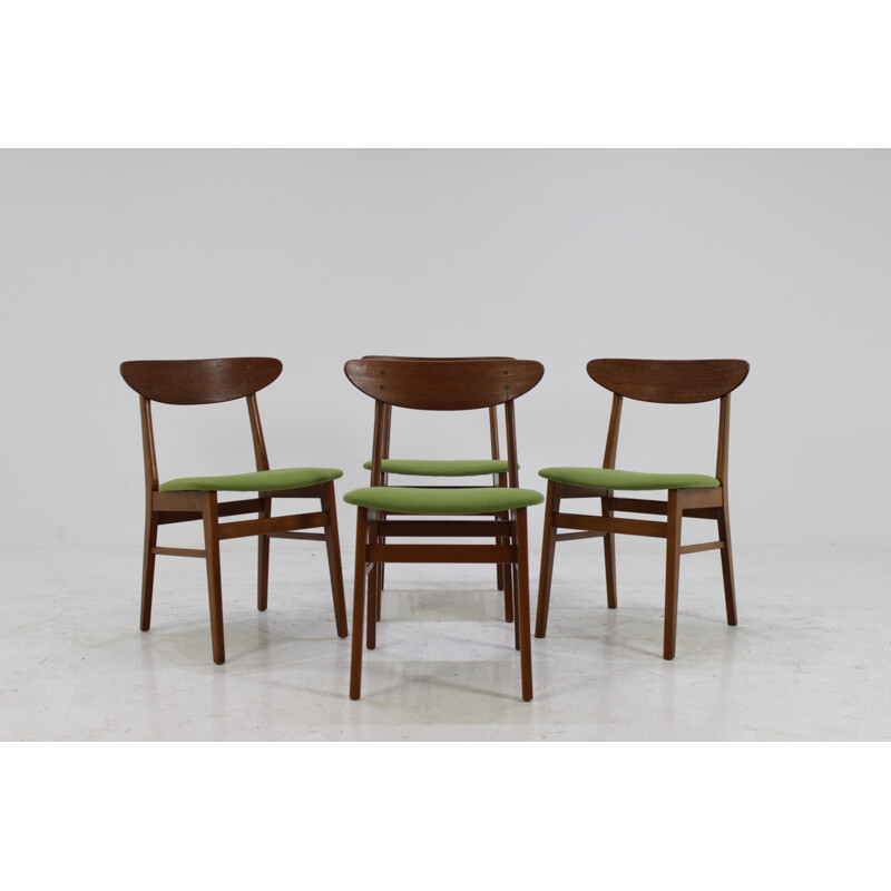 Set of 4 Danish Dining Chairs and Extendable Table - 1960s