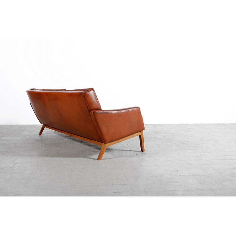 Vintage Scandinavian sofa in brown leather - 1960s