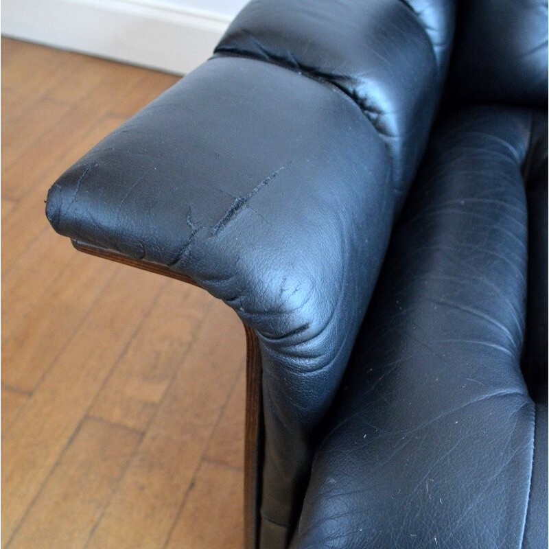 Pair of Danish Design Armchairs in leather and rosewood - 1960s