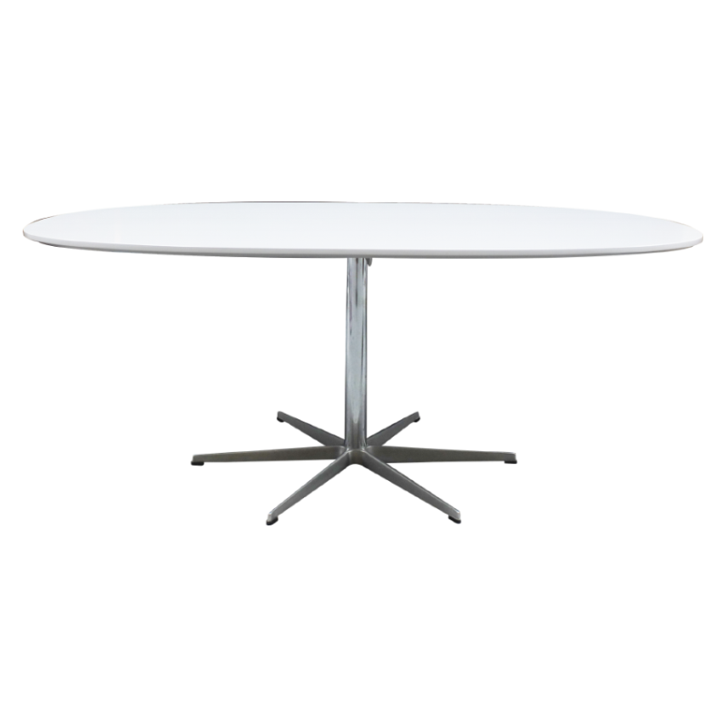 White elipse dining table by Bruno Mathsson - 1970