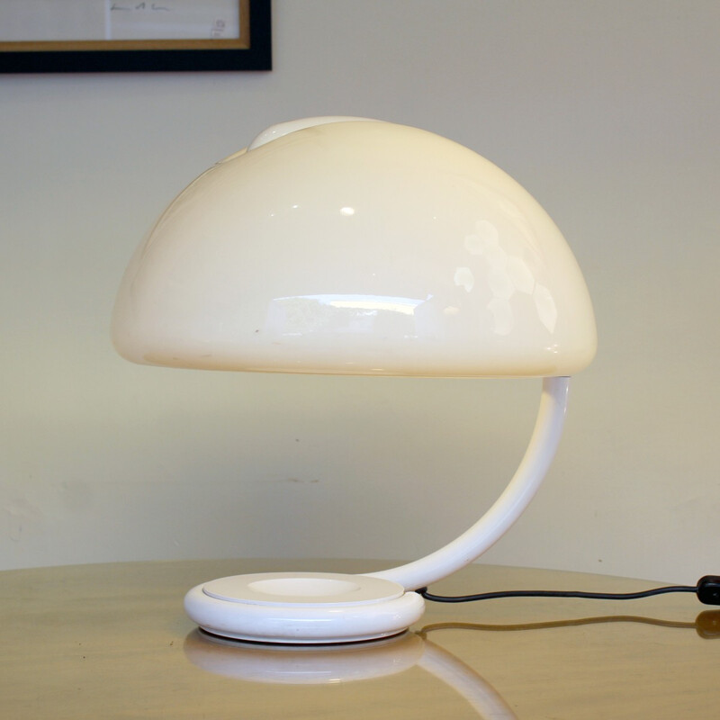 Italian Vintage Lamp in white lacquered metal - 1970s