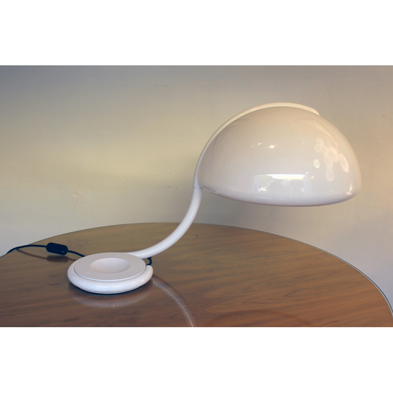 Italian Vintage Lamp in white lacquered metal - 1970s