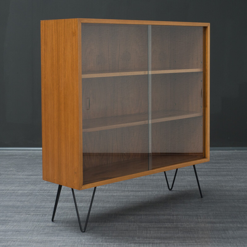 Petite armoire en verre et noyer - 1960