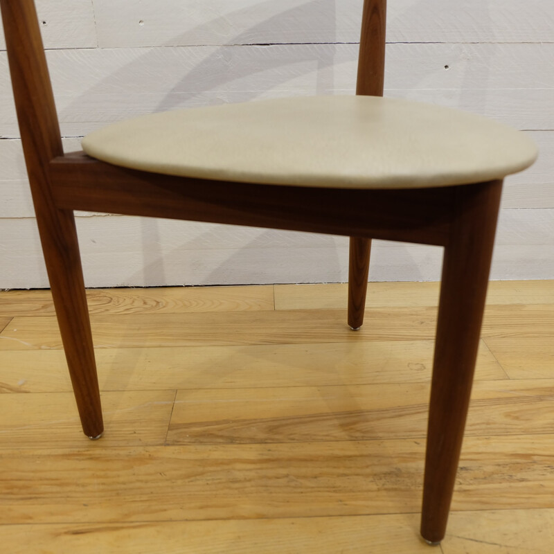 Set of 4 tripod chairs in teak, Hans OLSEN - 1960s 