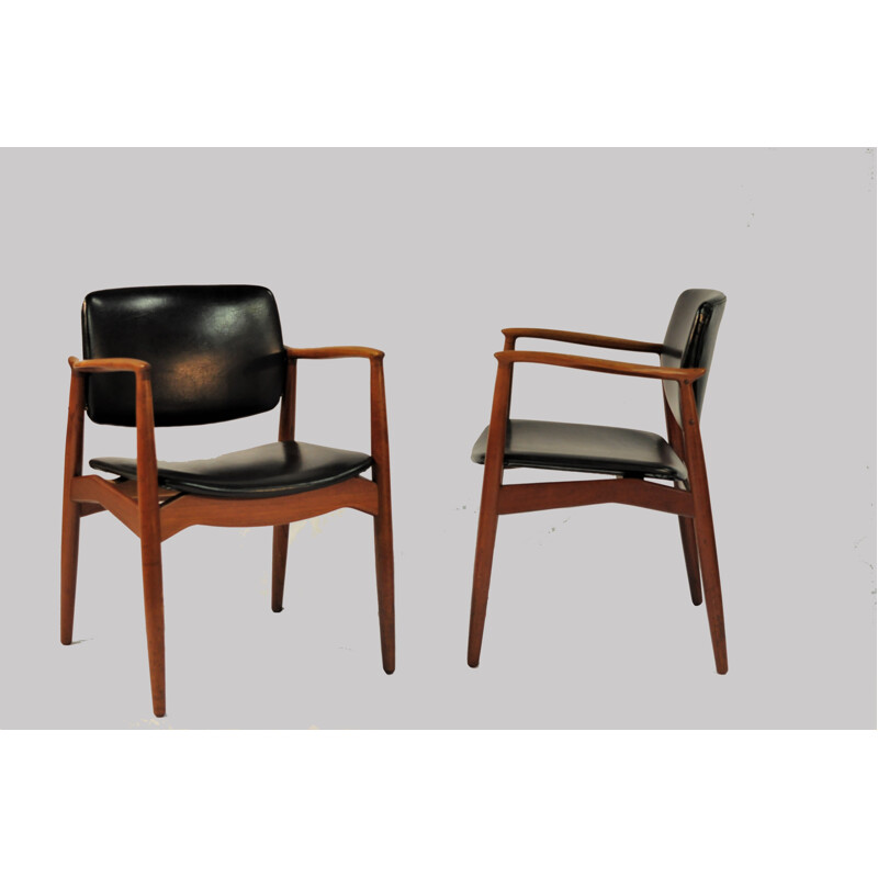 Pair of Model 67 Armchairs in Leather by Erik Buch Orum Mobelfabrik - 1960s