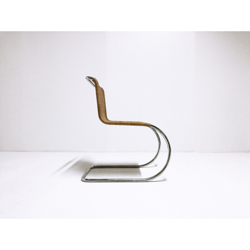 Paire de chaises B42 par Mies Van der Rohe - 1930