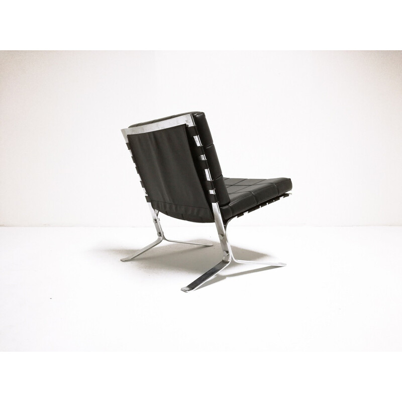 "Joker" Low chair by Olivier Mourgue for Airborne - 1960s
