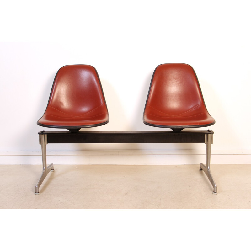 2-seater bench by Charles and Ray Eames