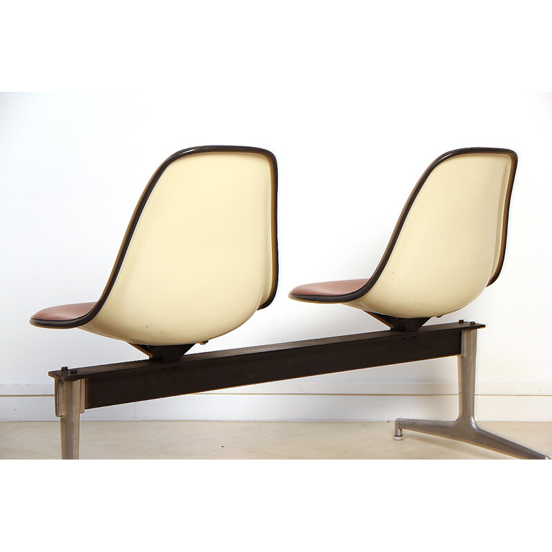 2-seater bench by Charles and Ray Eames