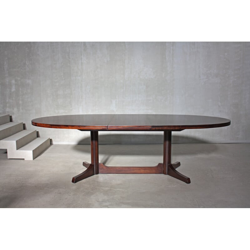 Oval Dining Table by Robert Heritage for Archie Shine - 1960s