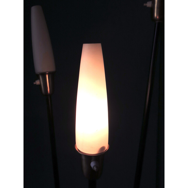 Lampadaire en laiton et metal verres opaline, France - 1950