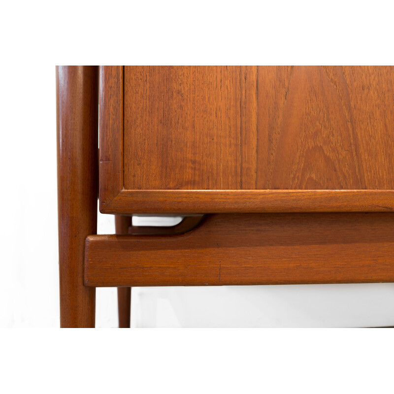 Danish sideboard by Finn Juhl - 1950s