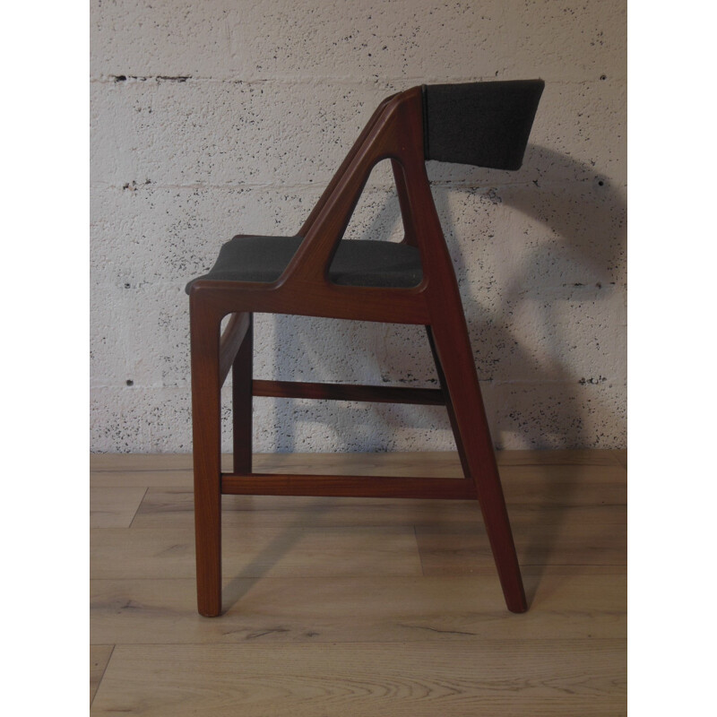 Série de 6 chaises en teck, Henning KJAERNULF - années 60