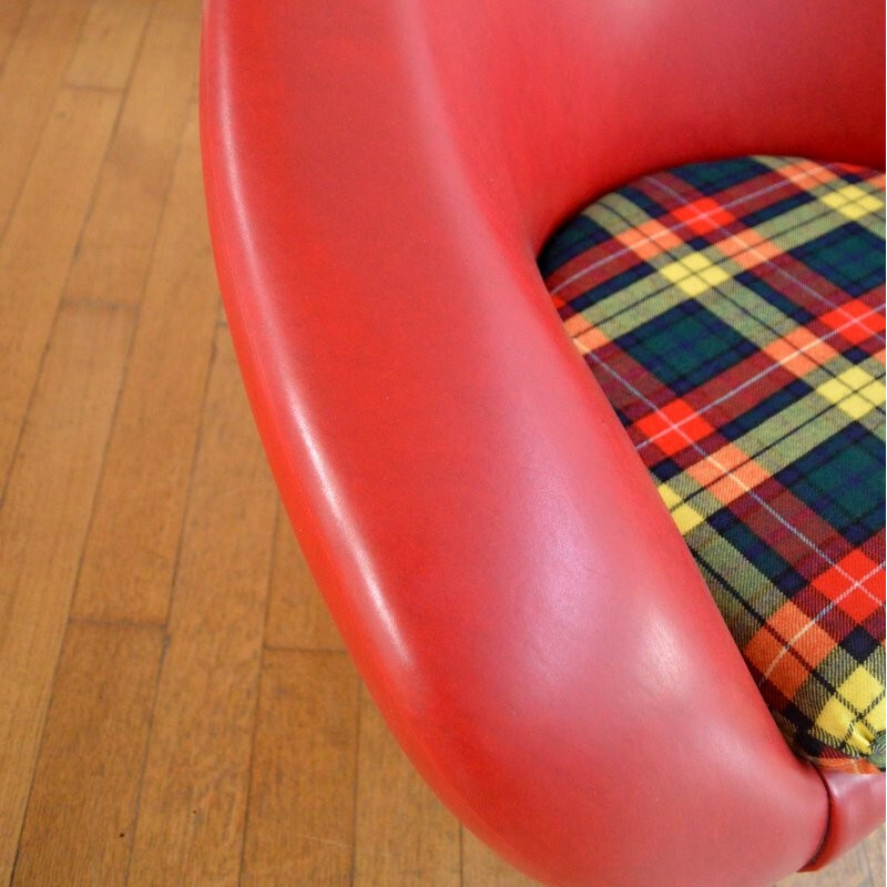 Vintage armchair in metal and red leatherette - 1960s