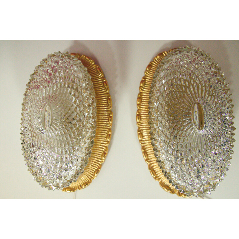 Pair of gold-colored crystal glass wall lights in oval shape - 1960s