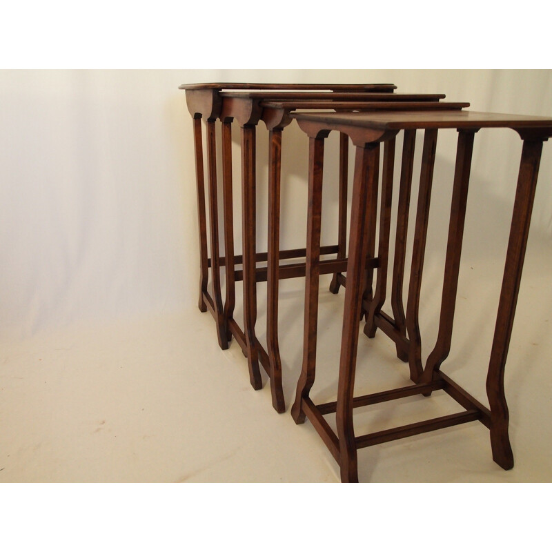 Suite de 4 tables gigognes vintage en bois - 1930