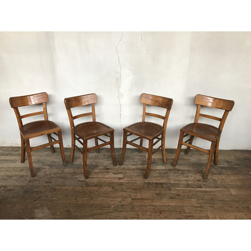 Suite de 180 chaises en bois - 1950