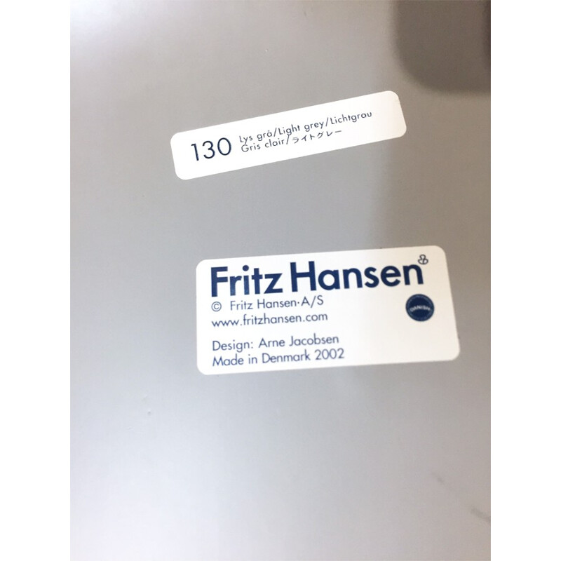 Light grey chair by Arne Jacobsen for Fritz Hansen - 2000s