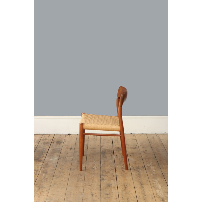 Suite de 4 chaises à repas de Niels O. Møller modèle 75 - 1960