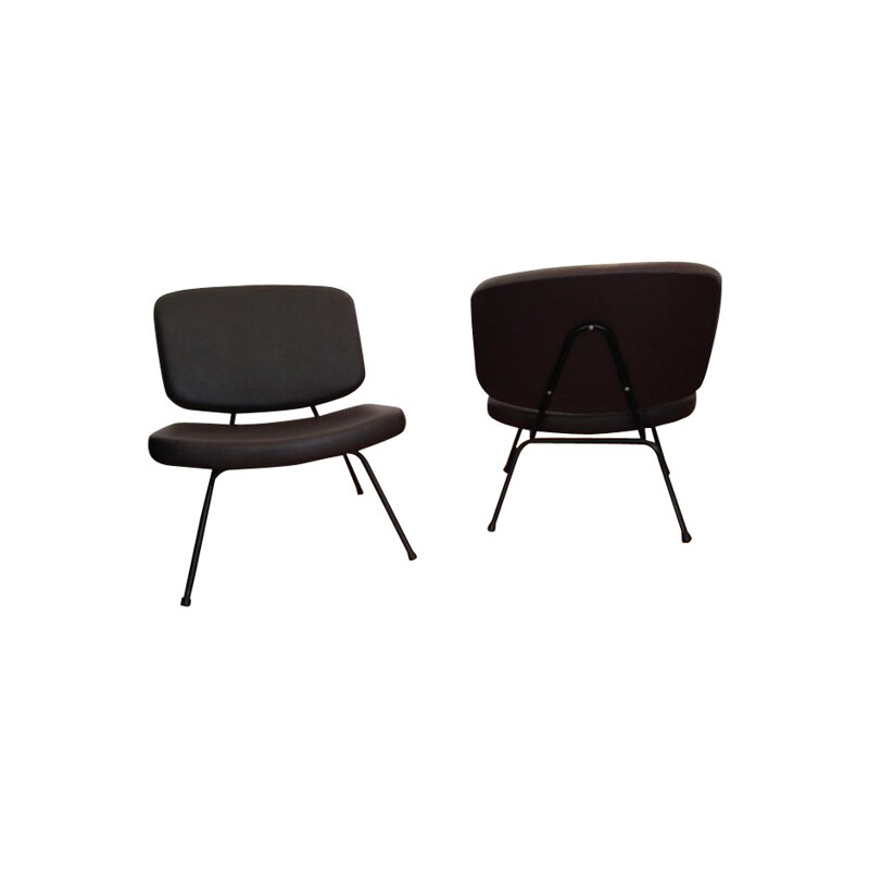 Pair of low chairs CM190, Pierre PAULIN - 1950s