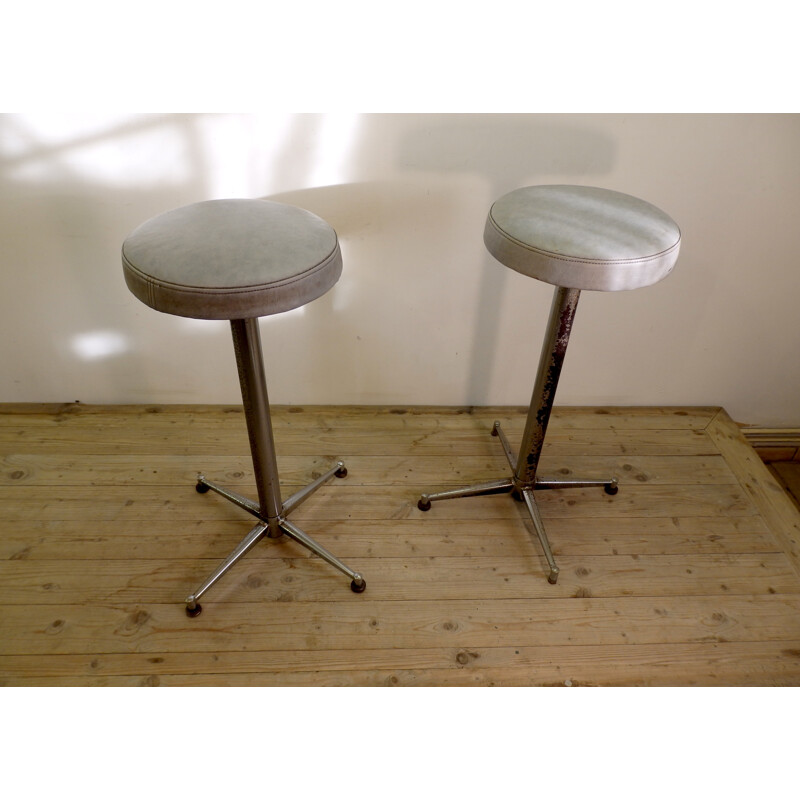 Pair of 2 french vintage industrial stool - 1960s