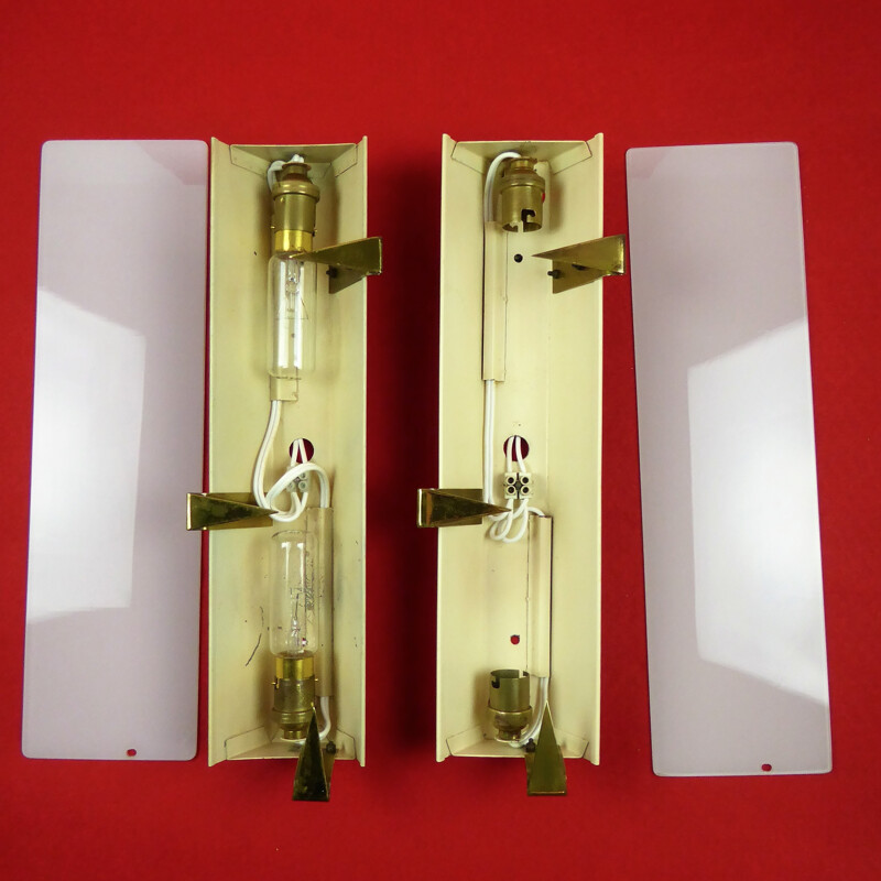 Pair of ARLUS wall lamps with opalin glass - 1950s