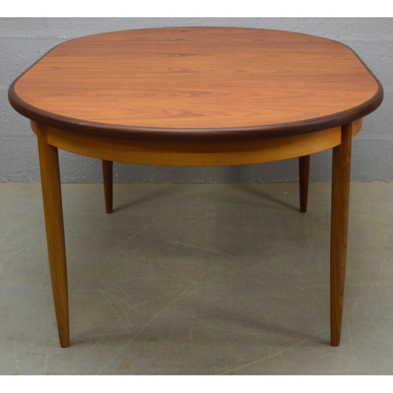 Mid-Century Oval Extendable Teak Fresco Dining Table for G-Plan - 1960s