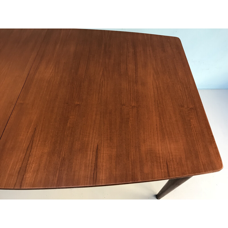 Table à repas vintage en teck par Mcintosh - 1960