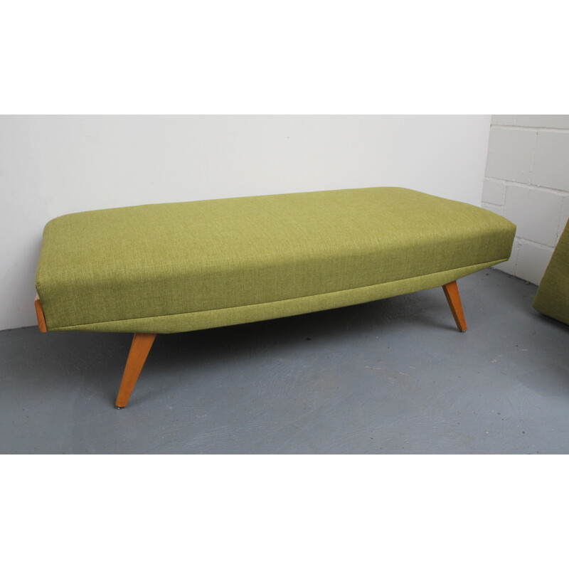 Vintage daybed in apple green - 1950s