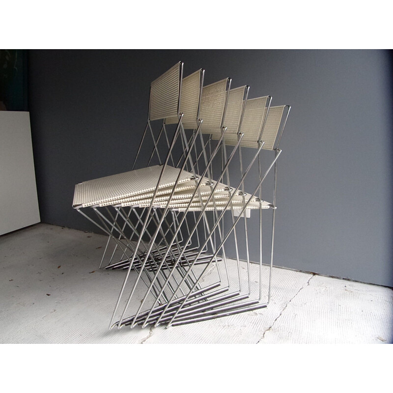 Suite de 6 chaises X-LINE par Niels Jorgen Haugesen pour Magis - 1970