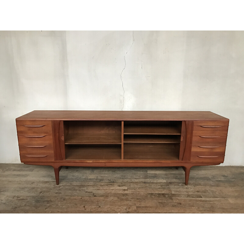 "UM15" sideboard in teak by Johannes Andersen for Samcom - 1960s