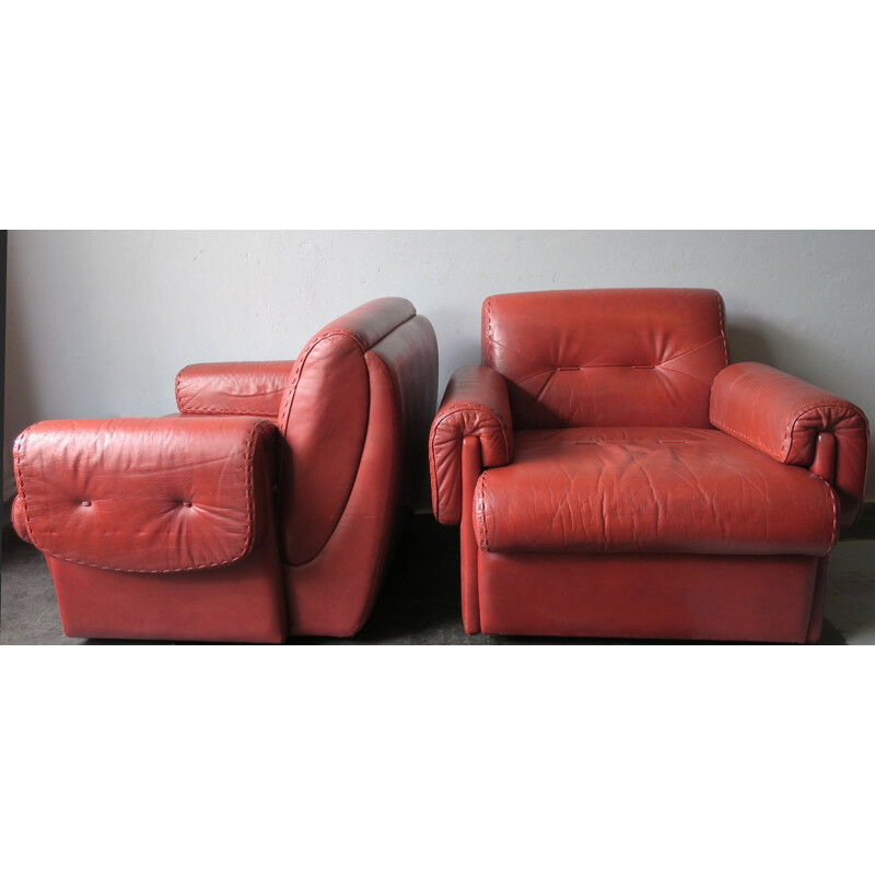 Pair de fauteuils vintage scandinave en cuir rouge - 1970