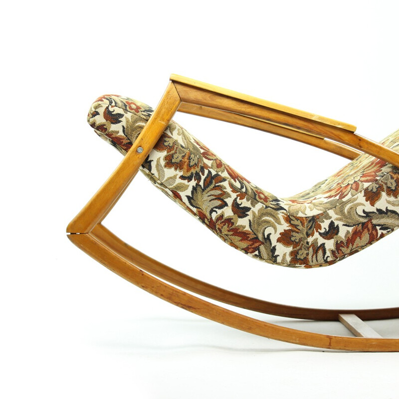 Chaise à bascule vintage tchécoslovaque en bois courbé - 1930