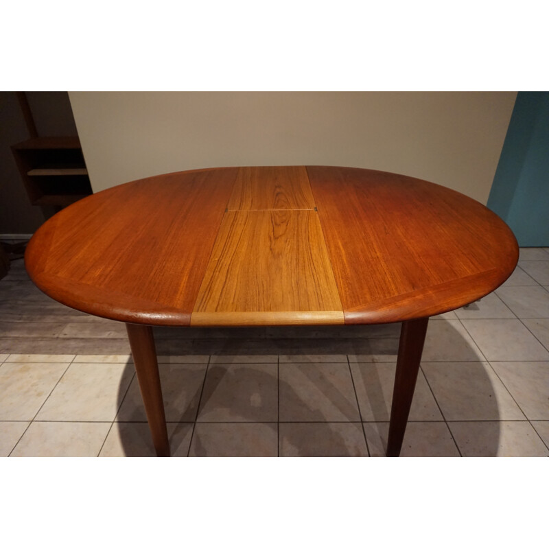 Vintage Danish dining table in teak - 1960s