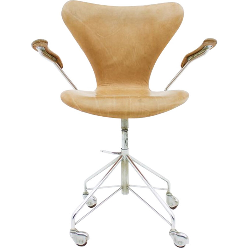Chaise pivotante 3217 d'Arne Jacobsen - 1960