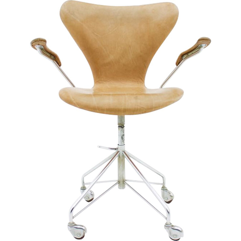 Vintage scandinavian 3217 Swivel Chair by Arne Jacobsen - 1960s