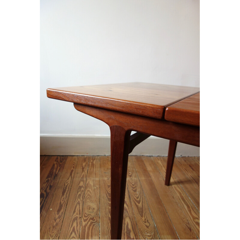 Vintage Scandinavian dining table in teak - 1960s