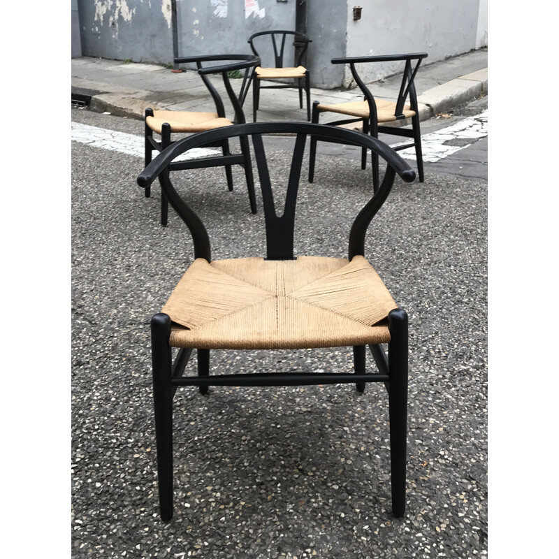 Set of 4 "Wishbone" Chairs by Hans Wegner for Carl Hansen - 1950s