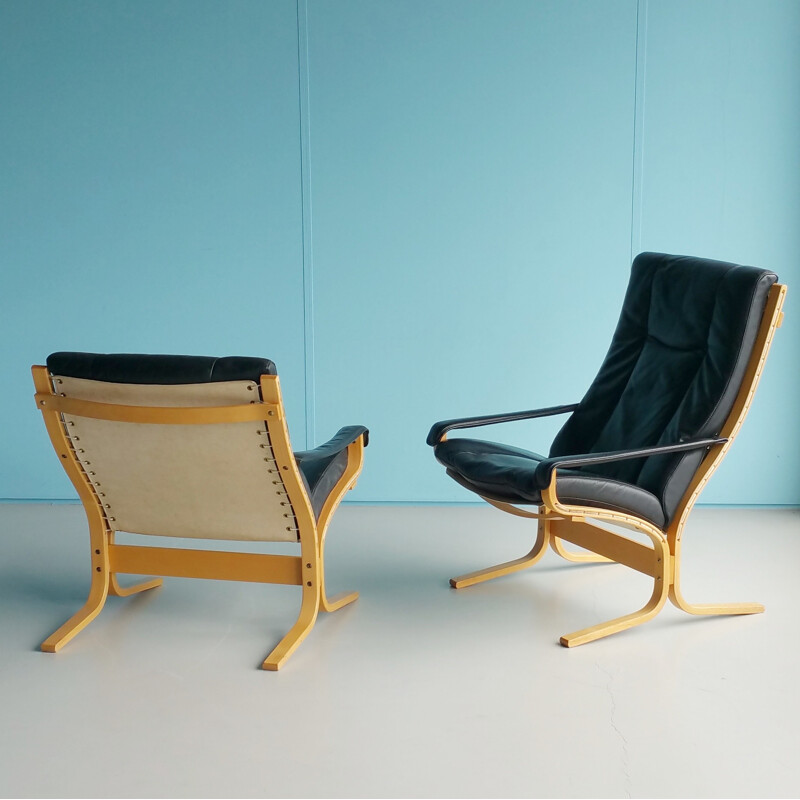 Pair of Black Leather Siesta Lounge Chairs by Ingmar Relling for Westnofa - 1970s