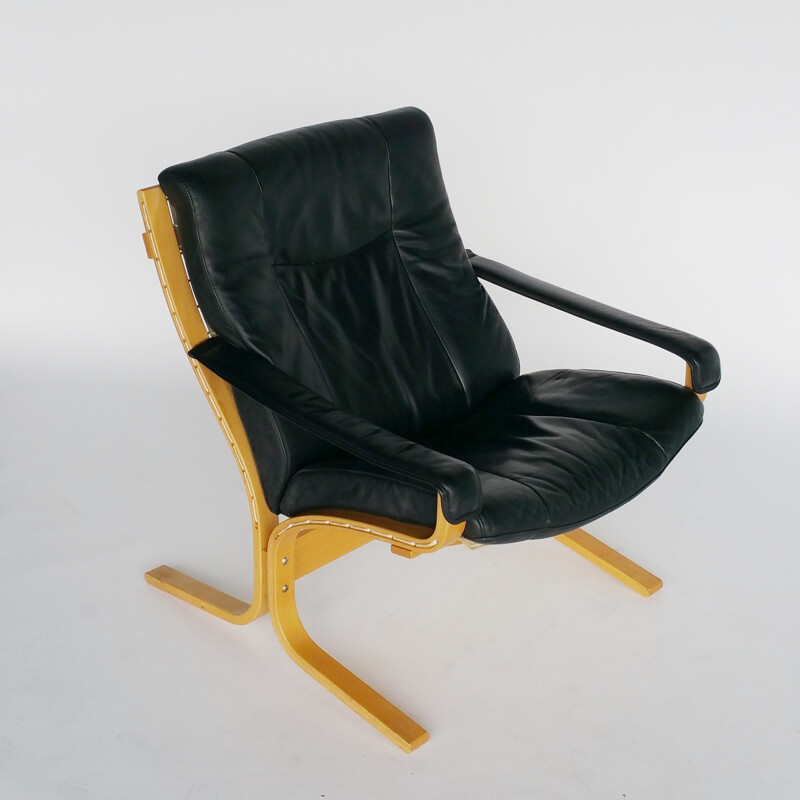 Pair of Black Leather Siesta Lounge Chairs by Ingmar Relling for Westnofa - 1970s