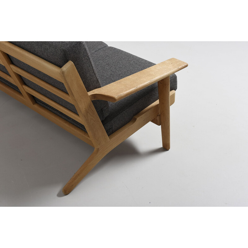 GE-290 model oak sofa by Hans J. Wegner's - 1953