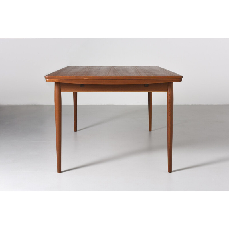 Table à manger en teck par Arne Vodder par Sibast - 1960