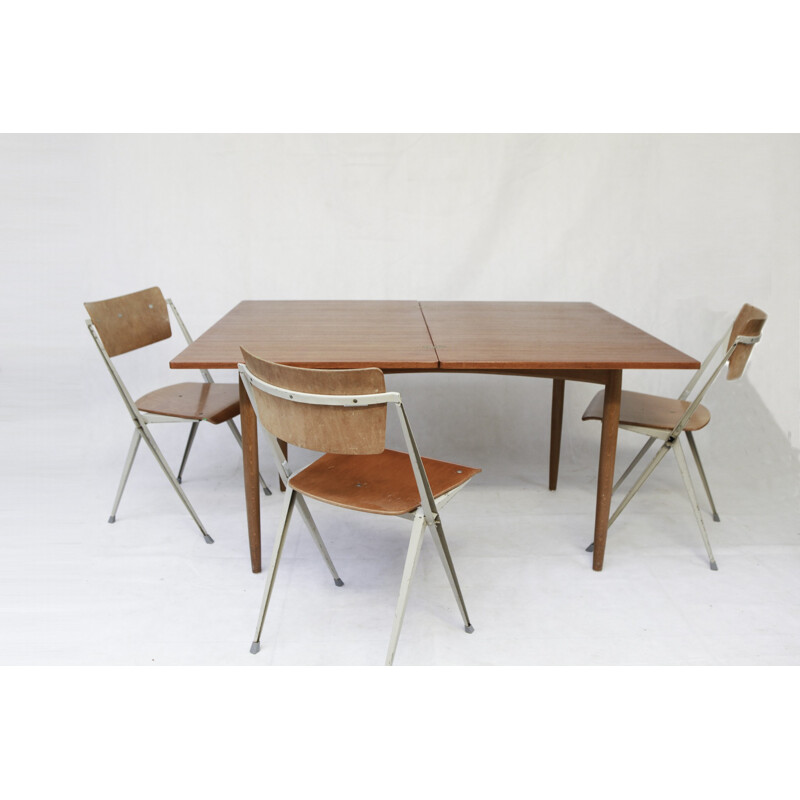 Scandinavian Extendable Teak Dining Table - 1960s