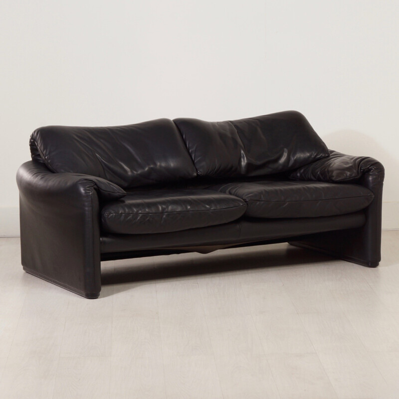 Maralunga 2-Seater black leather sofa by Vico Magistretti for Cassina - 1970s