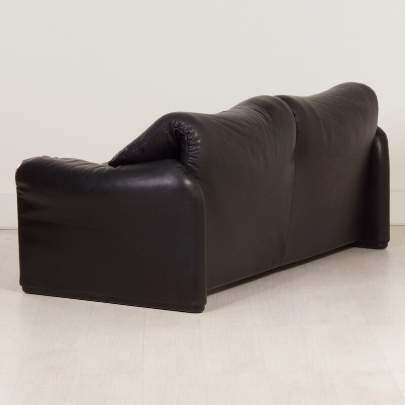 Canapé 2 places Maralunga en cuir noir par Vico Magistretti pour Cassina - 1970