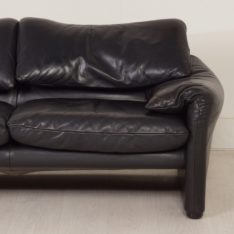 Maralunga 2-Seater black leather sofa by Vico Magistretti for Cassina - 1970s