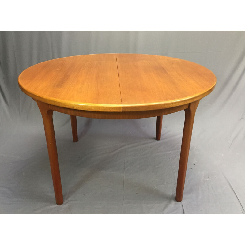 Oval Scandinavian Teak Table - 1970s