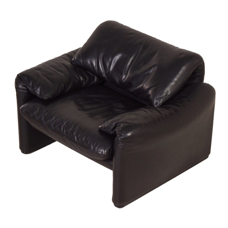 Maralunga black leather easy Chair by Vico Magistretti for Cassina - 1970s