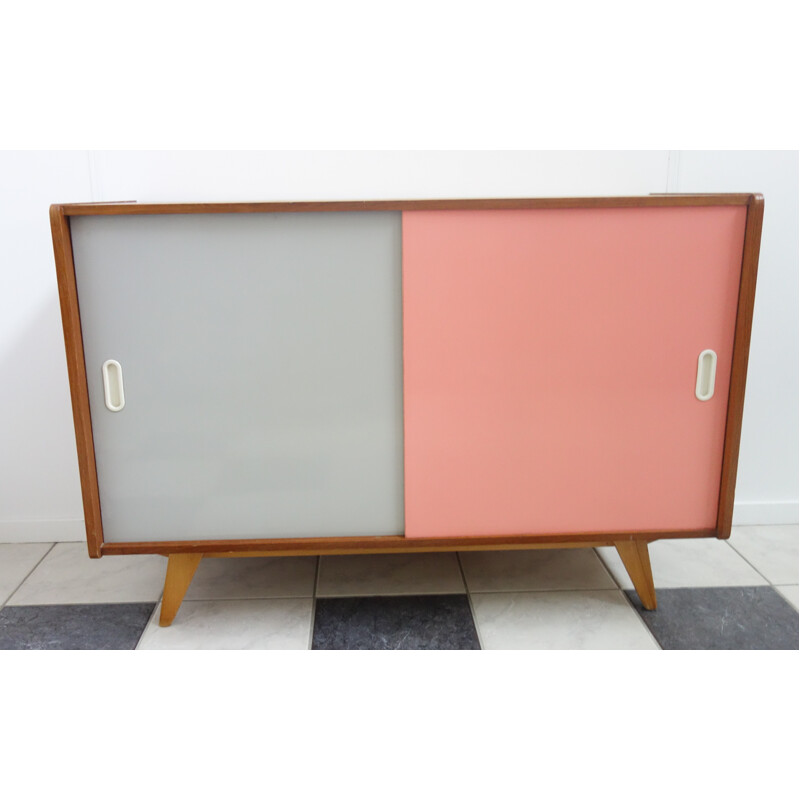 Enfilade U452 rose avec porte coulissante de Jiri Jiroutek - 1960